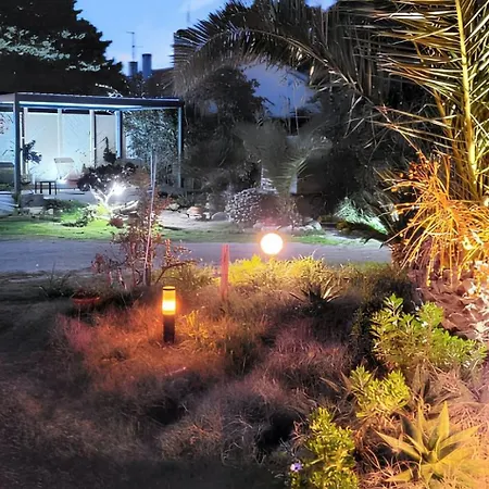 Appartamento Confortable à Avec Terrasse Et Jardin – 20 M² Hyères