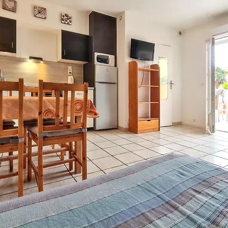 Appartamento Confortable à Avec Terrasse Et Jardin – 20 M² *