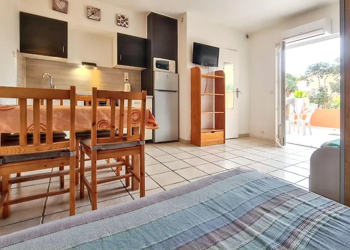 Confortable A Avec Terrasse Et Jardin - 20 M² *